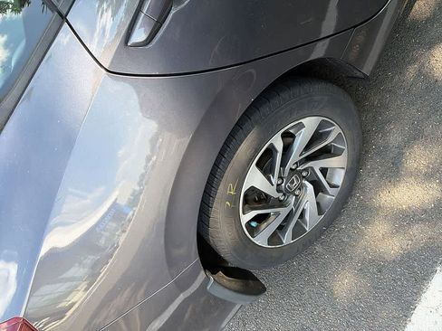 Used 2017 Honda Civic EX image 6