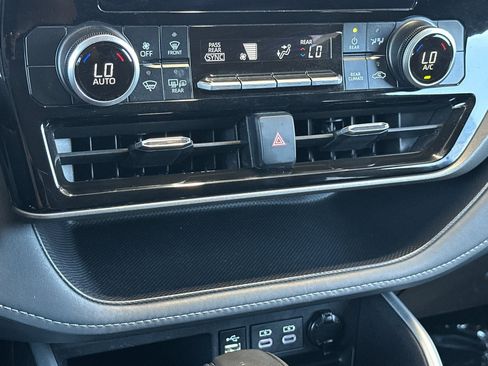 Certified 2025 Toyota Highlander LE AWD/4WD image 20