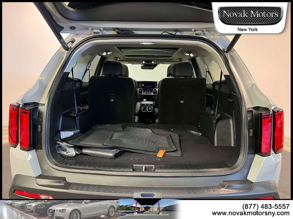 Used 2023 Kia Sorento SX Prestige AWD/4WD image 12