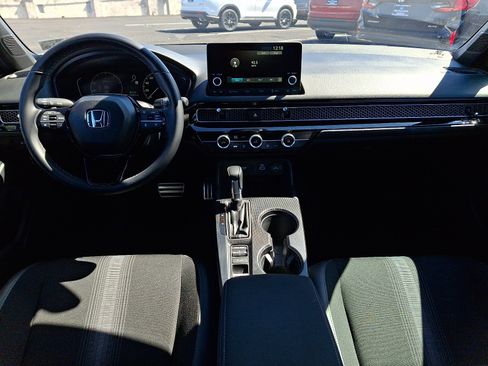 Used 2024 Honda Civic Sport image 11