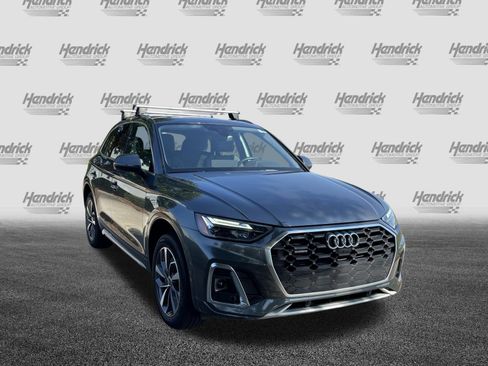 Used 2023 Audi Q5 2.0T Premium Plus w/ Premium Plus Package AWD/4WD image 2