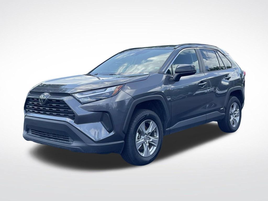 Used 2025 Toyota RAV4 LE AWD/4WD image 3