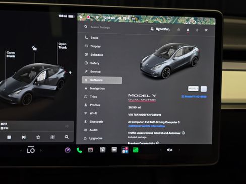 Used 2022 Tesla Model Y Performance AWD/4WD image 3