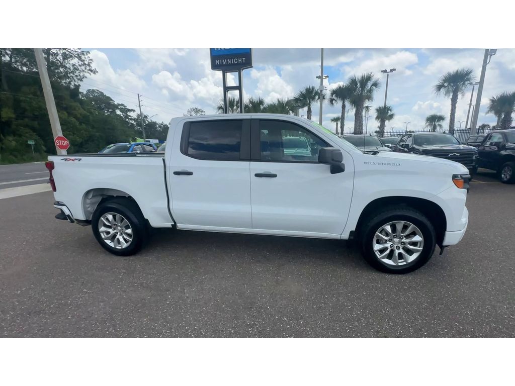 Used 2024 Chevrolet Silverado 1500 Custom AWD/4WD image 9
