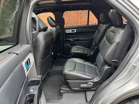 Used 2022 Ford Explorer ST w/ Equipment Group 401A image 22