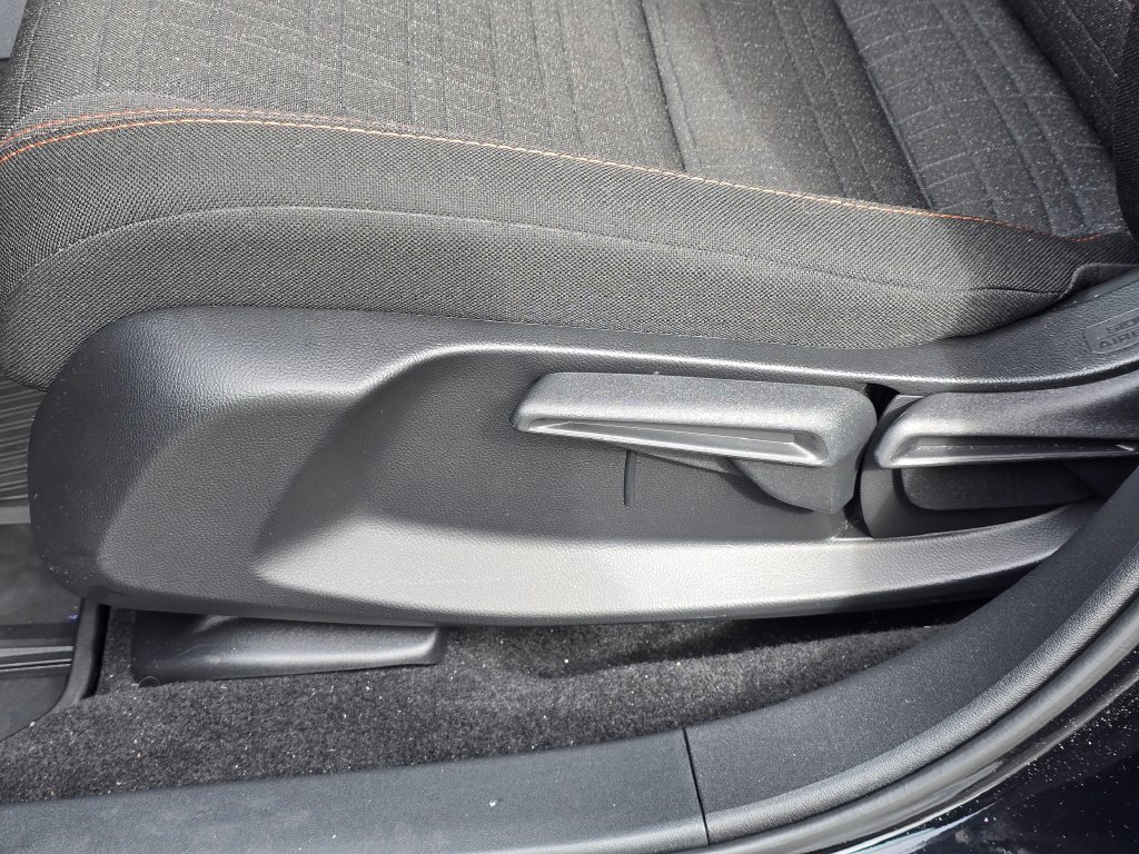 Certified 2025 Honda HR-V Sport image 13