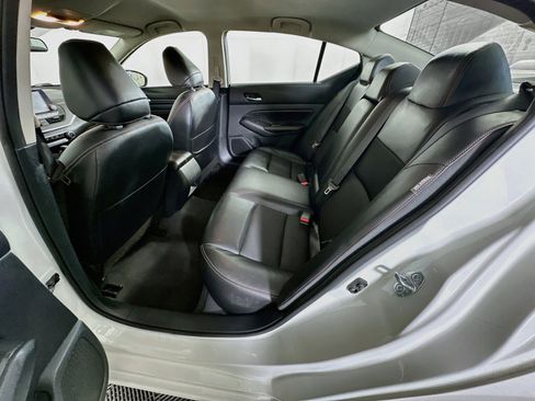 Used 2022 Nissan Altima 2.5 SR FWD image 25
