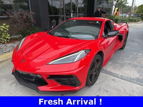 Used 2021 Chevrolet Corvette Stingray w/ Z51 Performance Package image 1