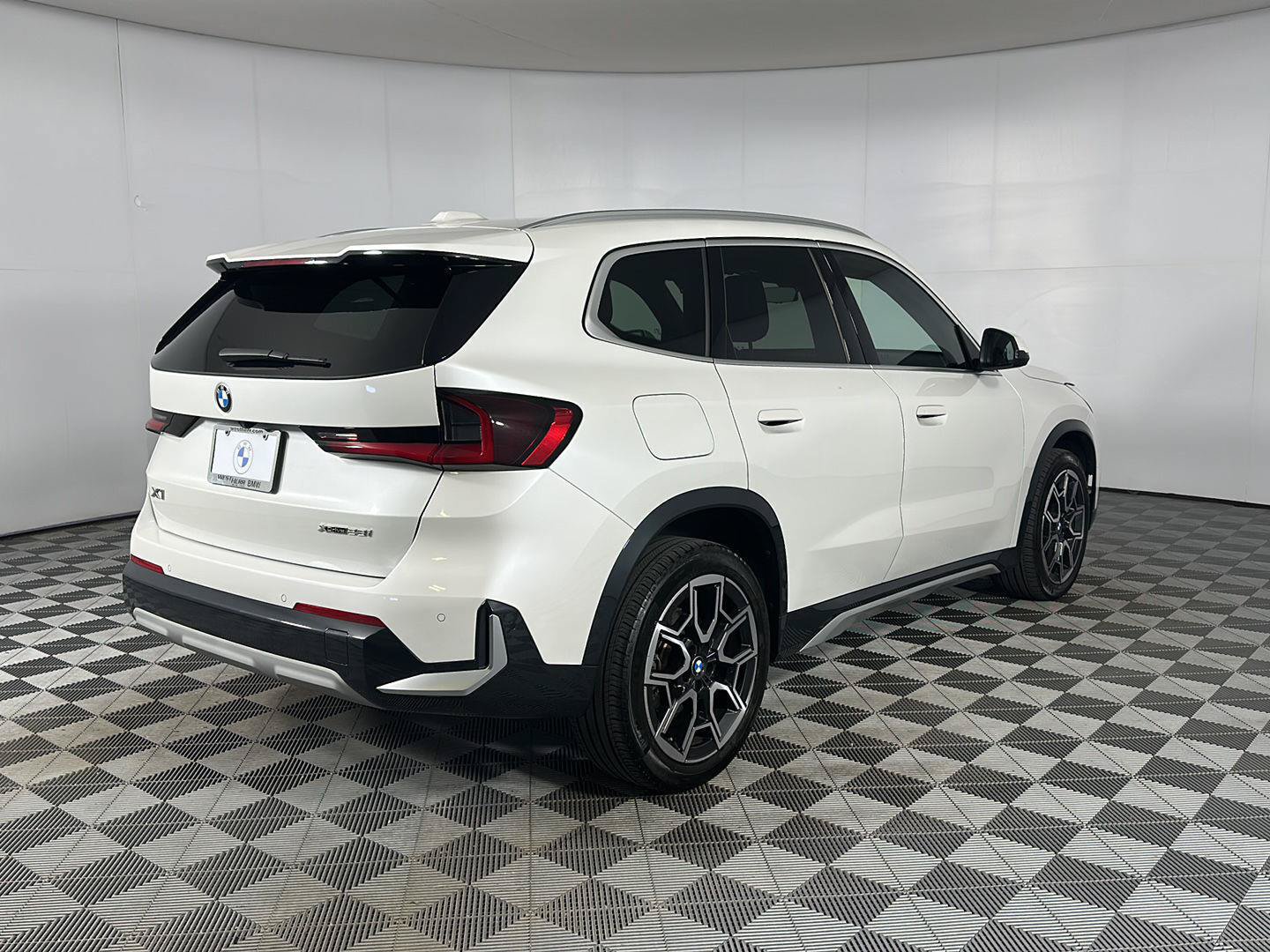 Used 2025 BMW X1 xDrive28i w/ Premium Package AWD/4WD image 28