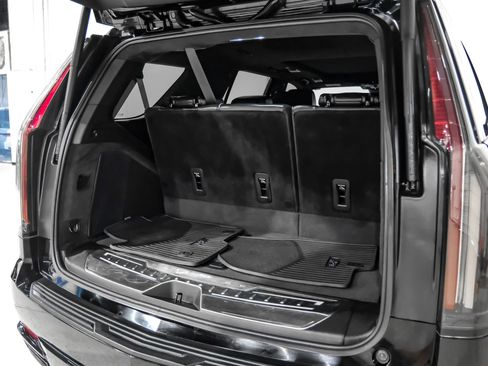 Used 2021 Cadillac Escalade Sport Platinum AWD/4WD image 53