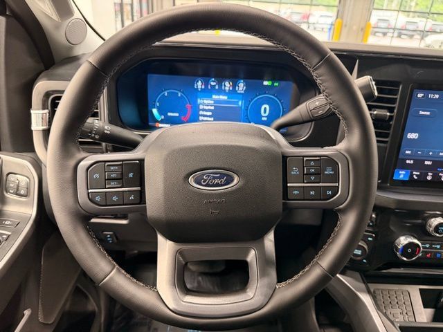 Used 2026 Ford F350 Lariat AWD/4WD image 32