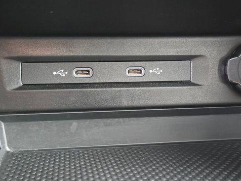 Used 2024 Volkswagen Tiguan Wolfsburg Edition image 36