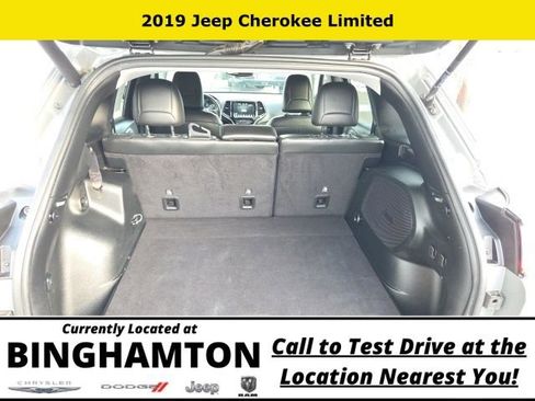 Used 2019 Jeep Cherokee Limited w/ Trailer Tow Group image 8
