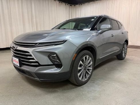 Used 2023 Chevrolet Blazer Premier w/ Driver Confidence II Package AWD/4WD image 11