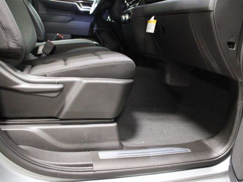 New 2026 GMC Sierra 1500 SLE image 25