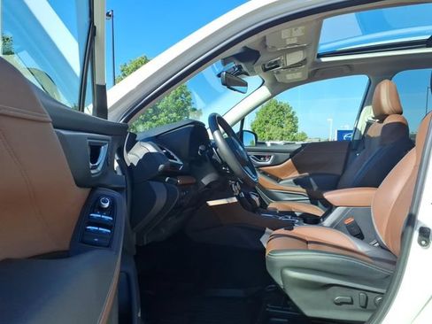 Used 2023 Subaru Forester Touring AWD/4WD image 17
