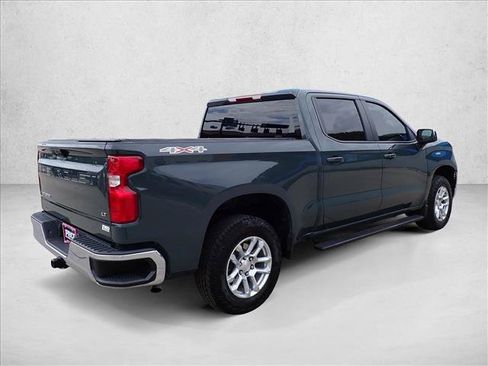 Used 2025 Chevrolet Silverado 1500 LT AWD/4WD image 4