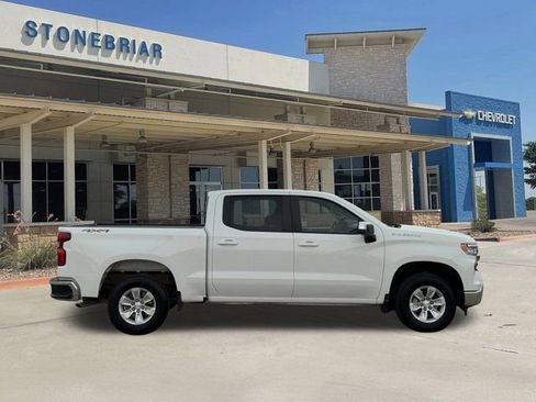 Used 2025 Chevrolet Silverado 1500 LT image 4