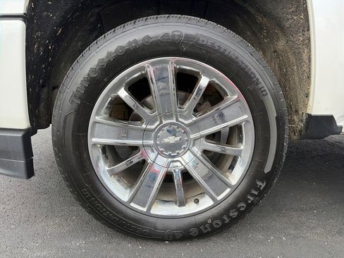 Used 2018 Chevrolet Silverado 1500 High Country AWD/4WD image 33
