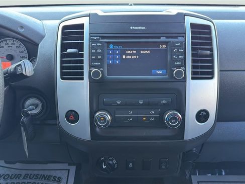 Used 2013 Nissan Xterra PRO-4X AWD/4WD image 21