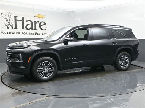 New 2026 Chevrolet Traverse LT w/ Driver Confidence Package image 11