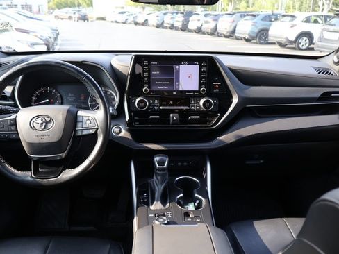 Certified 2021 Toyota Highlander XSE AWD/4WD image 21