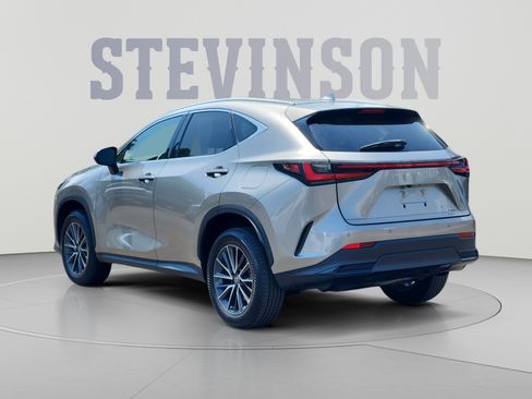 Used 2023 Lexus NX 350 AWD image 3