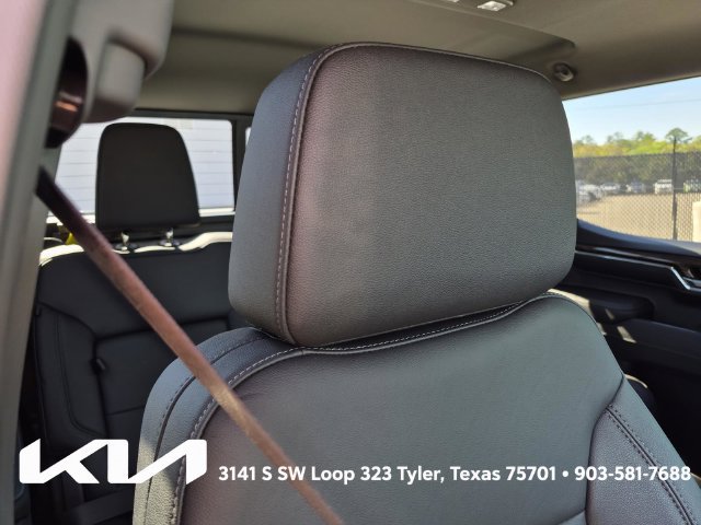Used 2024 Chevrolet Silverado 1500 LT Trail Boss w/ LT Trail Boss Premium Package AWD/4WD image 15
