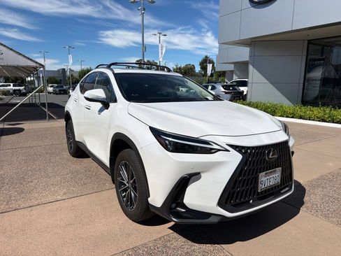 Used 2025 Lexus NX 350h AWD w/ Premium Package image 1