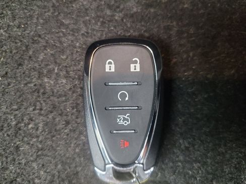 Used 2018 Chevrolet Malibu LT FWD image 32