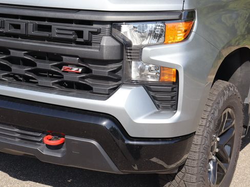 Used 2025 Chevrolet Silverado 1500 Custom Trail Boss AWD/4WD image 11