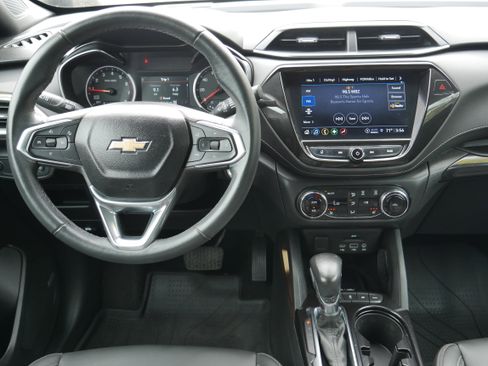 Certified 2021 Chevrolet TrailBlazer ACTIV w/ Technology Package AWD/4WD image 16