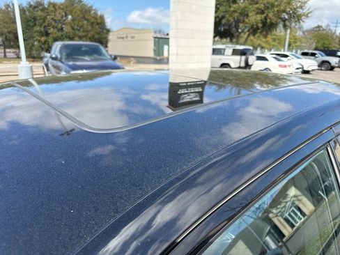 Used 2014 Chrysler 300 S image 12