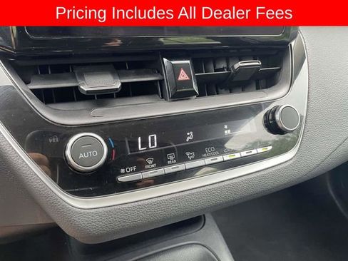 Used 2024 Toyota Corolla LE FWD image 31