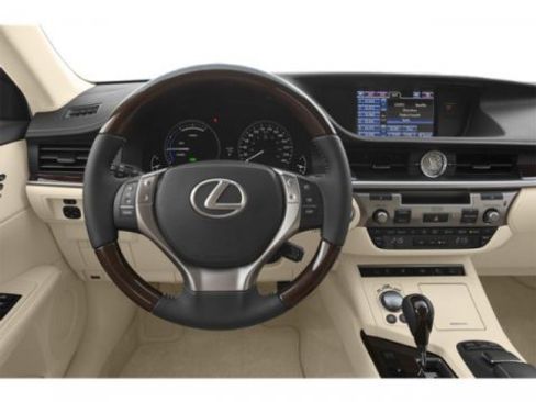 Used 2015 Lexus ES 300h w/ Premium Package w/Bamboo Trim image 6