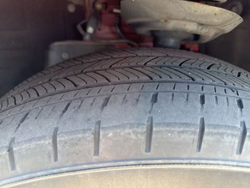 Used 2021 Toyota Sienna XSE image 10