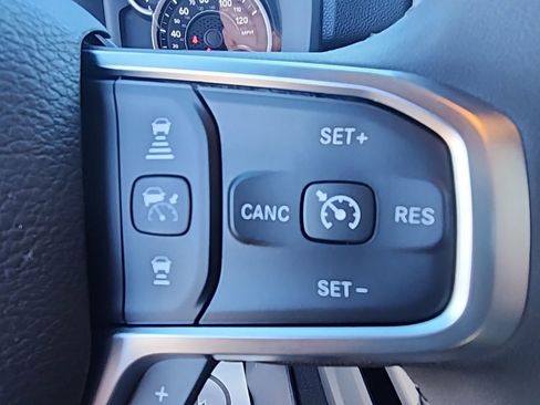 New 2026 RAM 2500 Big Horn AWD/4WD image 18