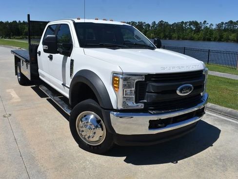 Used 2017 Ford F450 XL w/ Power Equipment Group image 2