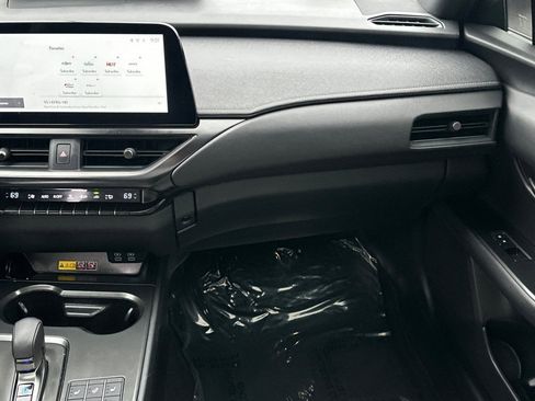 Certified 2025 Lexus UX 300h UX 300h w/ Accessory Package (Z2) image 29