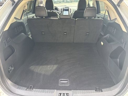 Used 2023 Ford Edge SEL w/ Convenience Package image 16