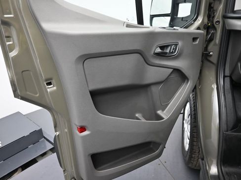 Used 2026 Ford E-Transit Low Roof RWD image 9