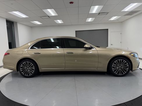 Used 2022 Mercedes-Benz S 580 4MATIC Sedan image 7