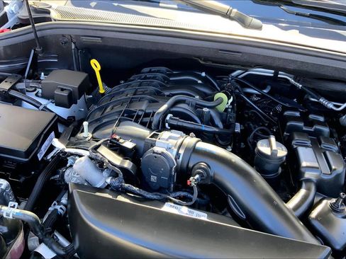 Used 2023 Dodge Durango GT image 29