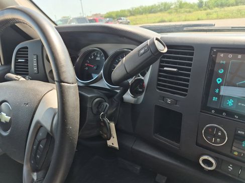 Used 2008 Chevrolet Silverado 1500 LT w/ Texas Edition RWD image 20