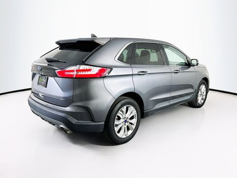 Used 2022 Ford Edge Titanium image 9