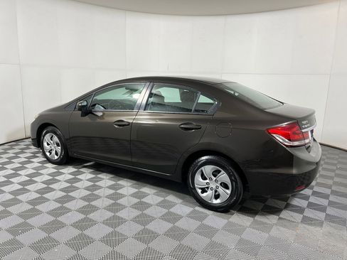 Used 2014 Honda Civic LX image 2