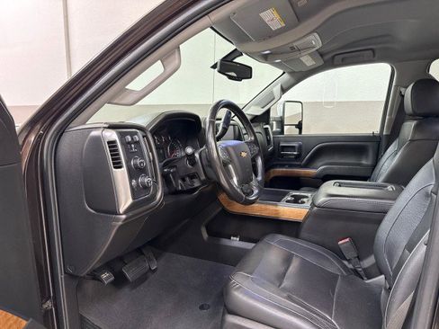 Used 2019 Chevrolet Silverado 3500 LTZ w/ Duramax Plus Package image 12