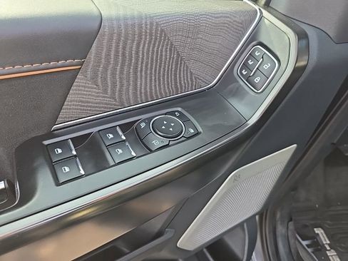 Used 2023 Ford F150 Platinum w/ Equipment Group 701A High image 10