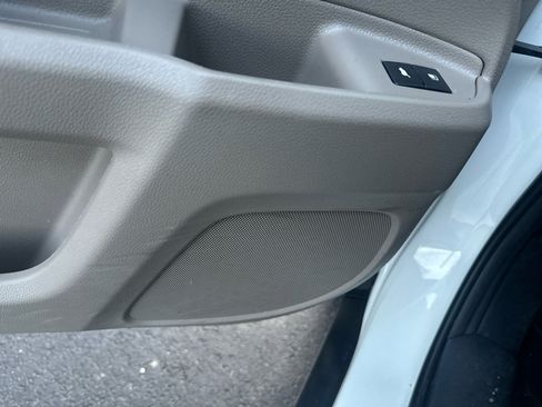 Used 2017 Honda Pilot Touring image 49