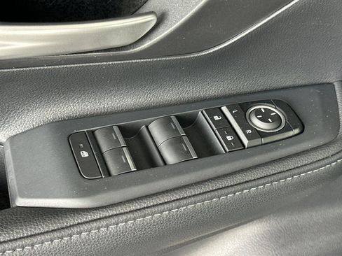 Certified 2025 Toyota Grand Highlander AWD image 14